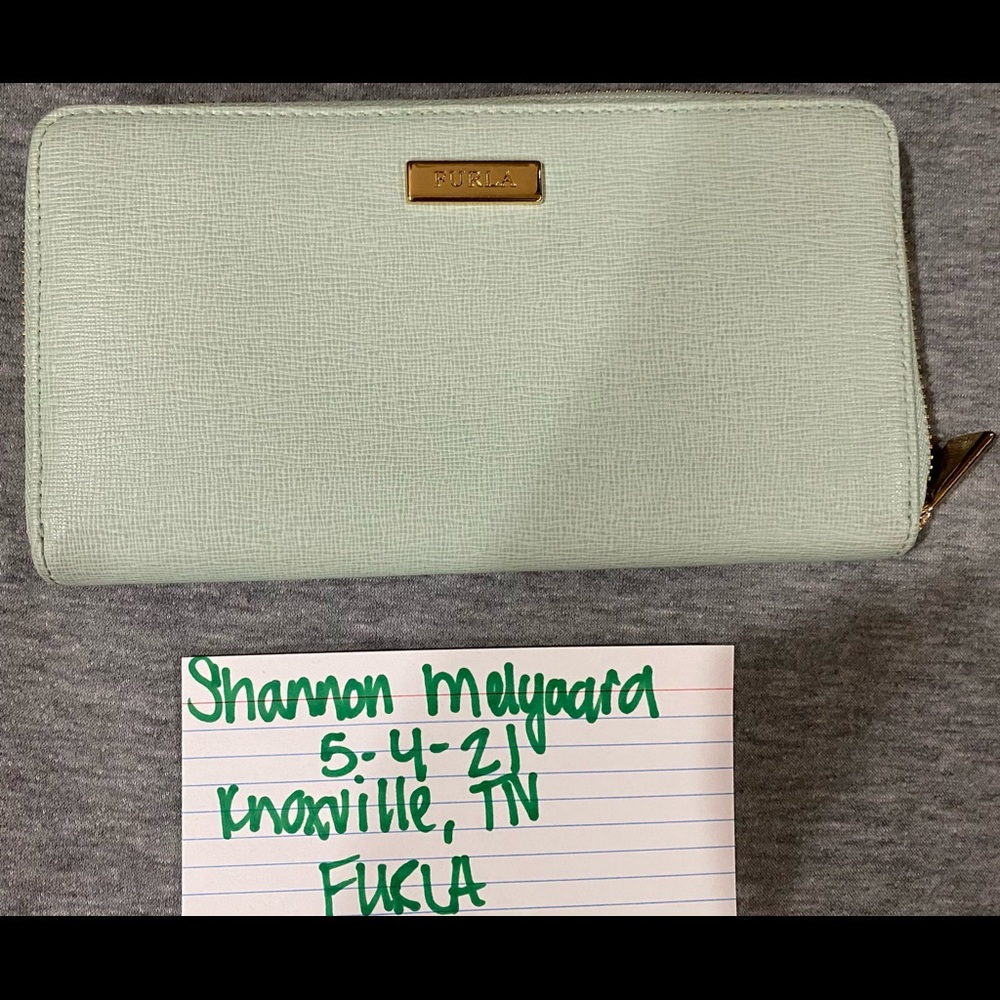 Wallet by furla